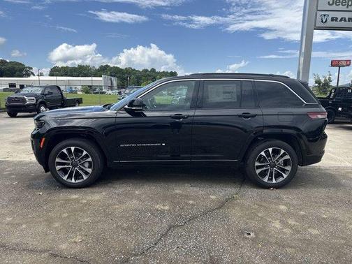 2025 Jeep Grand Cherokee Overland