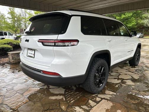 2025 Jeep Grand Cherokee L Laredo