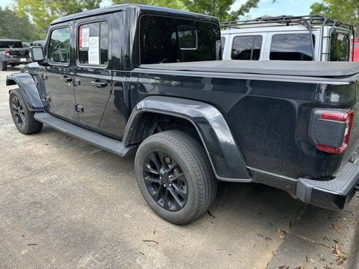2022 Jeep Gladiator Overland