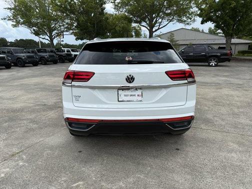 2023 Volkswagen Atlas Cross Sport 2.0T SE w/Technology