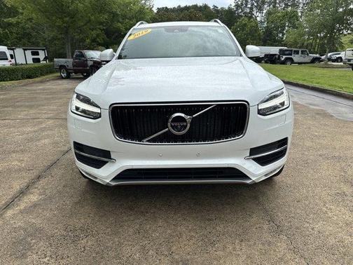 2019 Volvo XC90 T6 Momentum