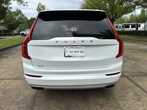 2019 Volvo XC90 T6 Momentum