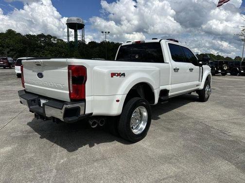 2023 Ford F-450 Lariat