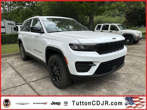 2025 Jeep Grand Cherokee Laredo