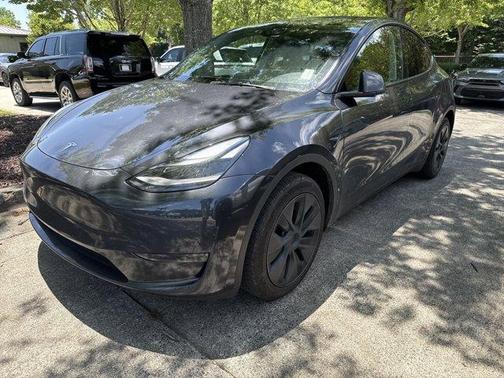 2024 Tesla Model Y Base