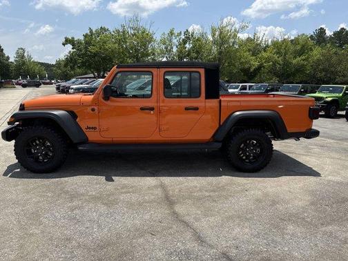 2025 Jeep Gladiator Sport