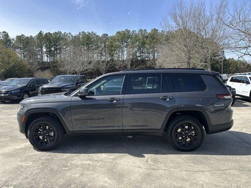 2025 Jeep Grand Cherokee L Laredo