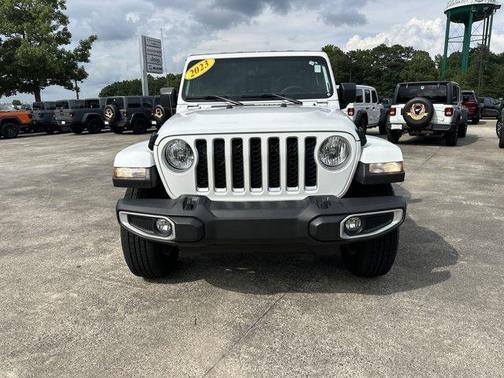 2023 Jeep Gladiator Overland