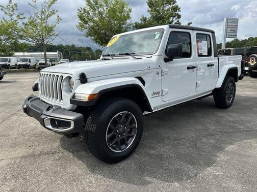 2023 Jeep Gladiator Overland