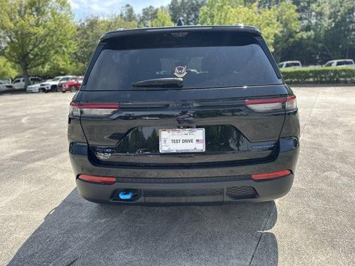 2022 Jeep Grand Cherokee 4xe Trailhawk