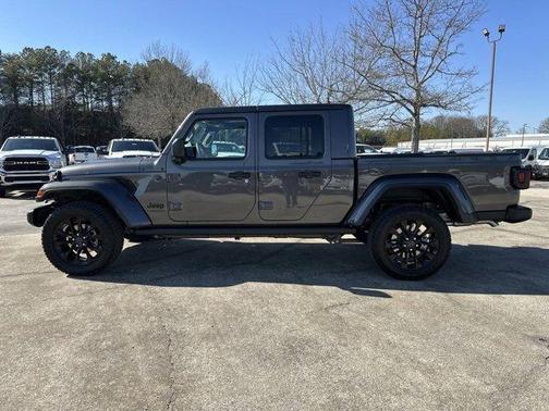 2025 Jeep Gladiator Sport