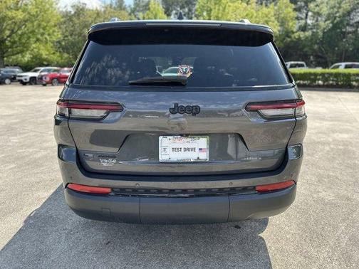 2021 Jeep Grand Cherokee L Laredo