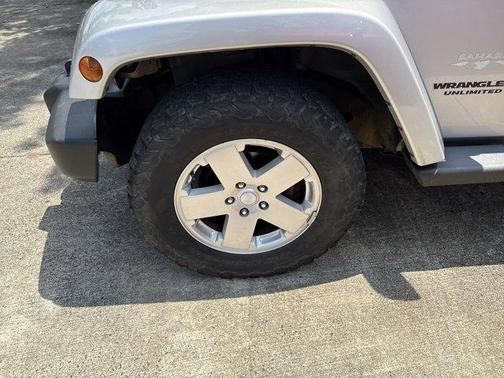 2011 Jeep Wrangler Unlimited Sahara
