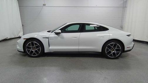 2025 Porsche Taycan RWD