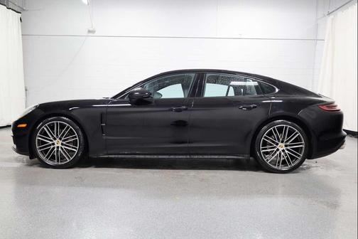 2018 Porsche Panamera 4
