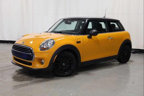 2016 MINI Hardtop Cooper
