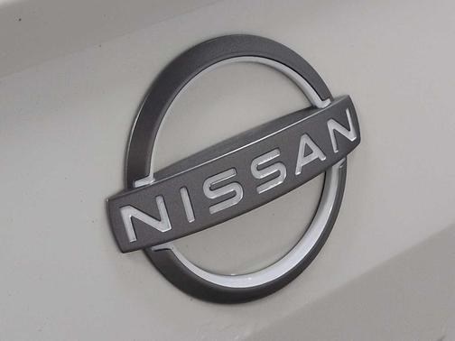 Glacier White 2024 Nissan Altima S