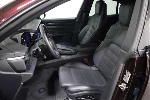 2025 Porsche Macan 4