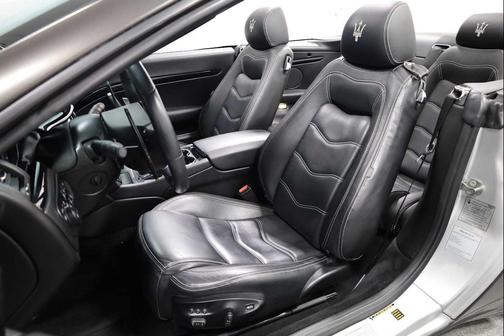 2016 Maserati GranTurismo Base