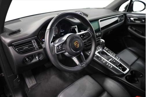 2021 Porsche Macan Base