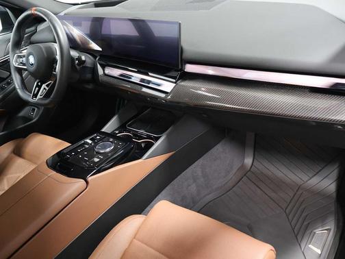 Dark Graphite Metallic 2025 BMW i5 M60