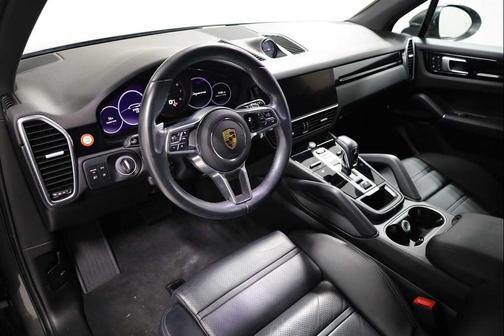 2022 Porsche Cayenne Cayenne