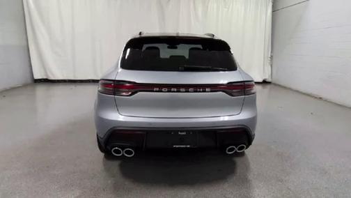 2026 Porsche Macan AWD