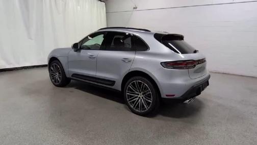 2026 Porsche Macan AWD
