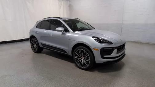 2026 Porsche Macan AWD