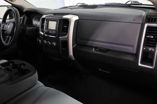 2019 RAM 1500 SLT