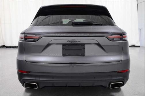 2022 Porsche Cayenne AWD