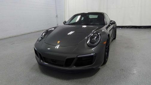 2019 Porsche 911 Carrera GTS