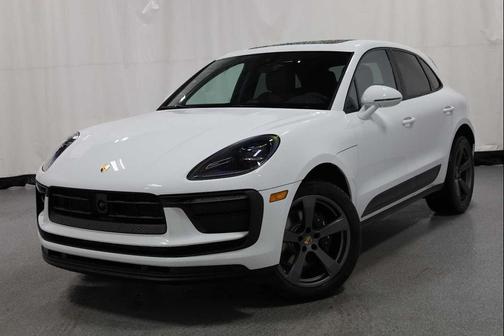 2026 Porsche Macan AWD