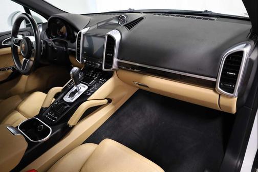 2017 Porsche Cayenne S