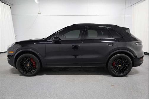 2024 Porsche Cayenne S