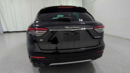 2021 Maserati Levante Base