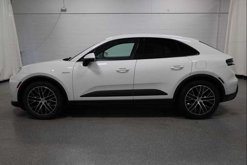 2025 Porsche Macan Electric