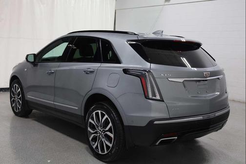 2023 Cadillac XT5 Sport