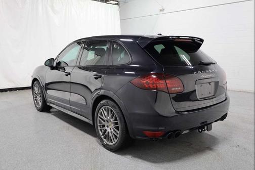 2014 Porsche Cayenne GTS