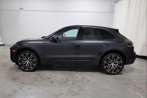 2026 Porsche Macan AWD