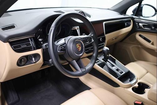 2023 Porsche Macan AWD