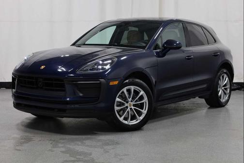2023 Porsche Macan AWD