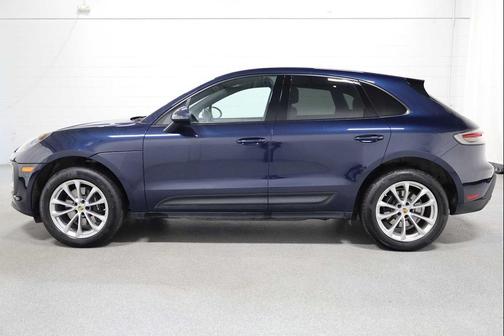 2023 Porsche Macan AWD