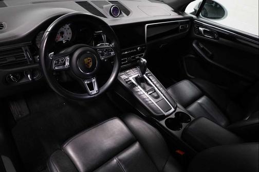 2021 Porsche Macan S