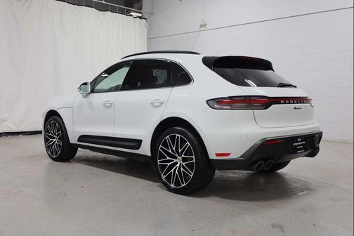 2026 Porsche Macan AWD