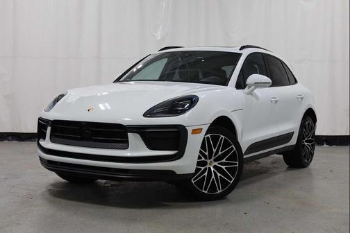 2026 Porsche Macan AWD