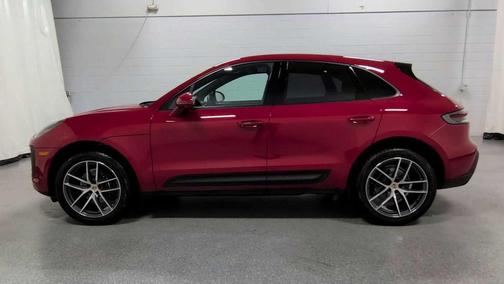 2025 Porsche Macan AWD
