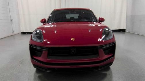 2025 Porsche Macan AWD