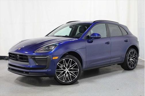 2025 Porsche Macan Base