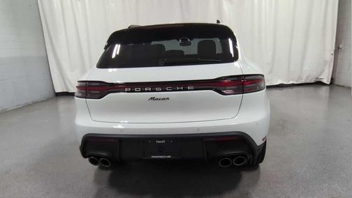 2026 Porsche Macan AWD